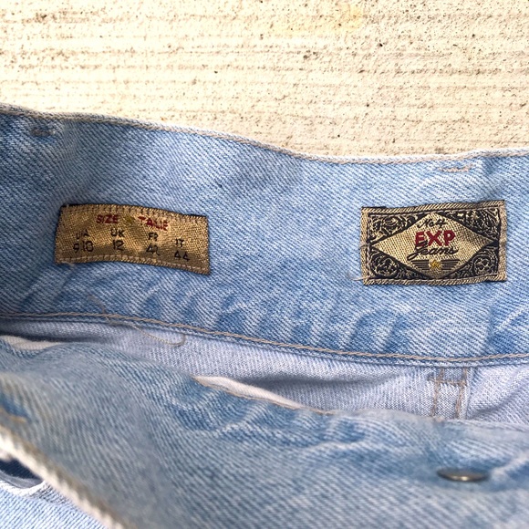 Vintage High Waisted Express Denim Shorts - Picture 3 of 4